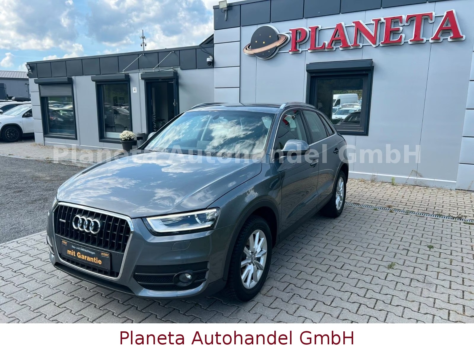Audi Q3 2.0 TFSI quattro Ansicht 2