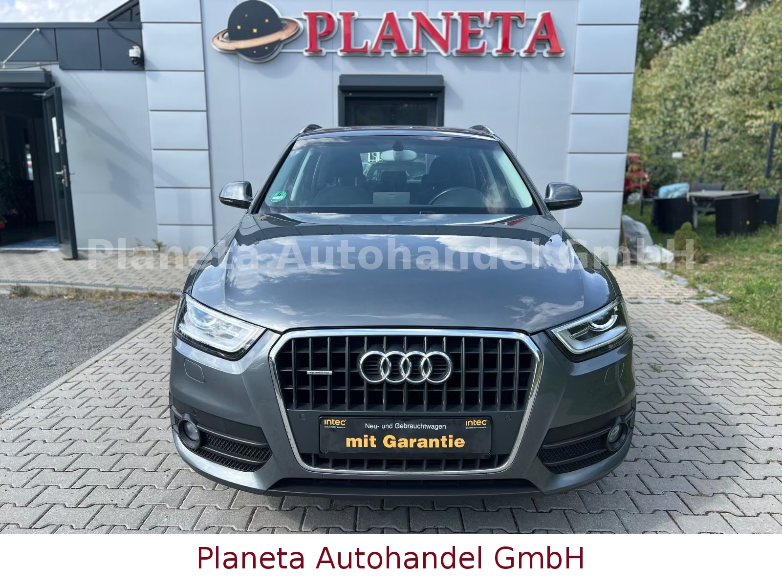 Audi Q3 2.0 TFSI quattro Ansicht 3