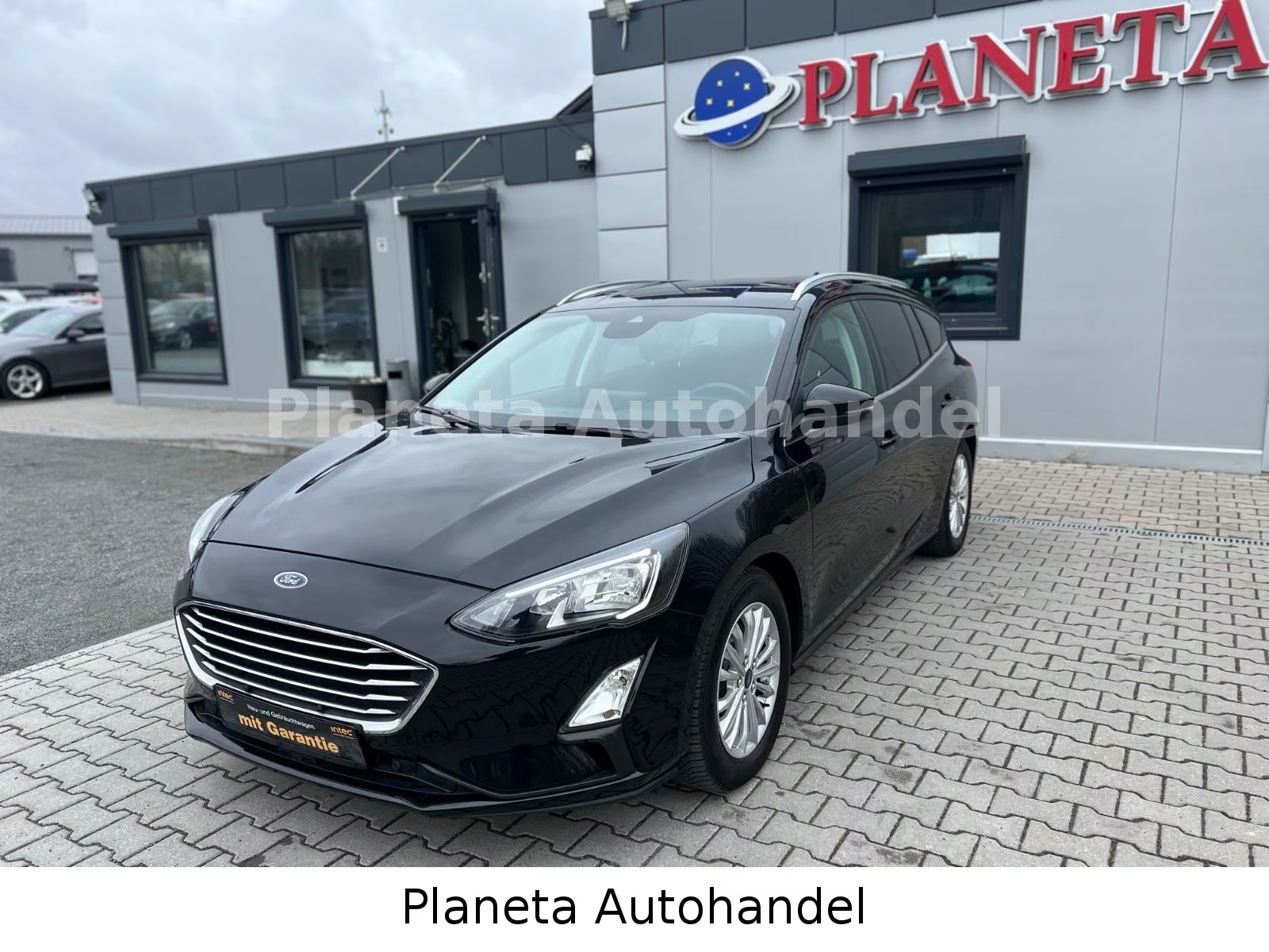 Ford Focus Turnier Titanium Ansicht 2
