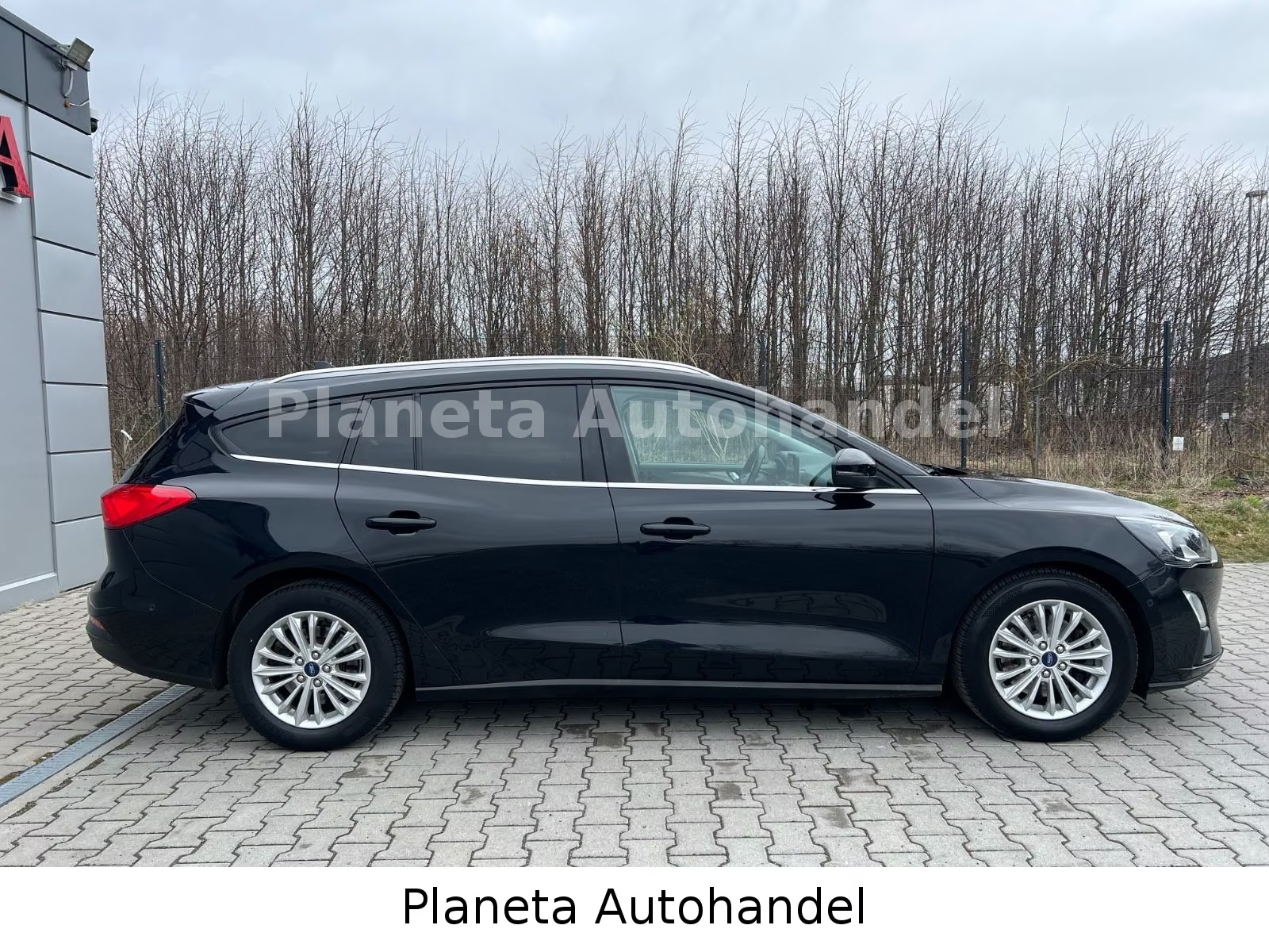 Ford Focus Turnier Titanium Ansicht 4