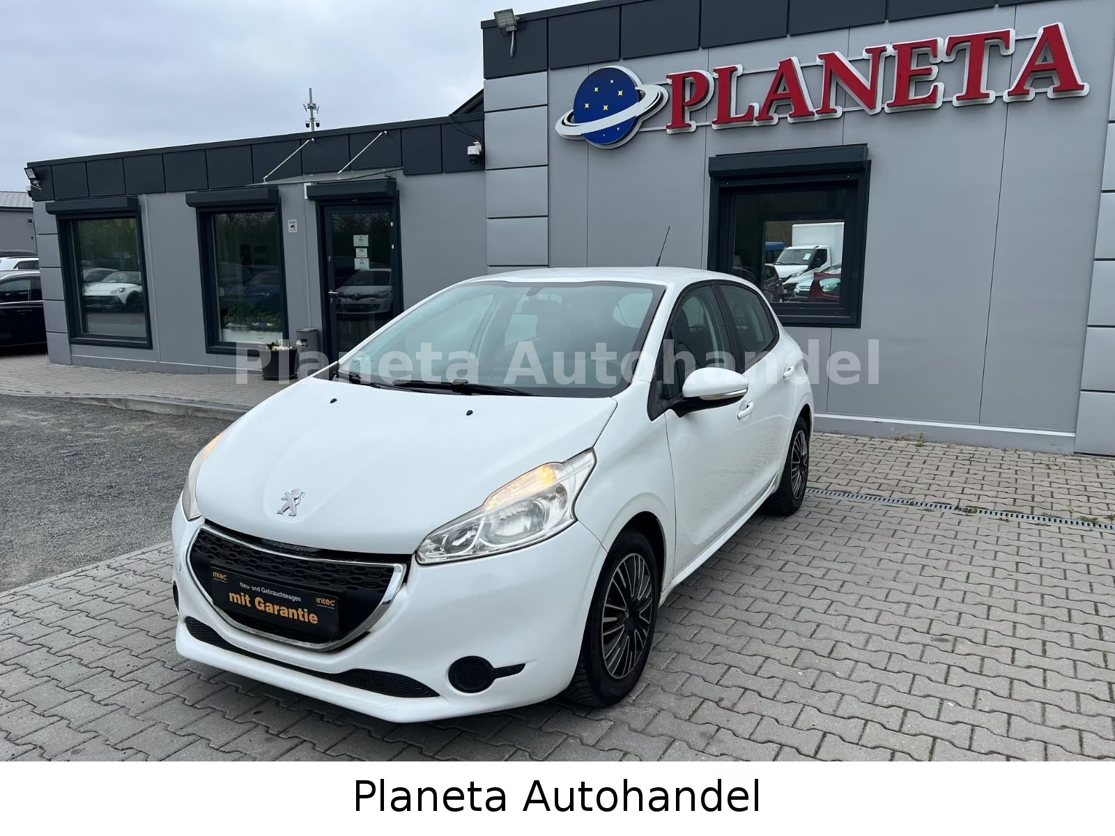 Peugeot 208 Active Ansicht 2