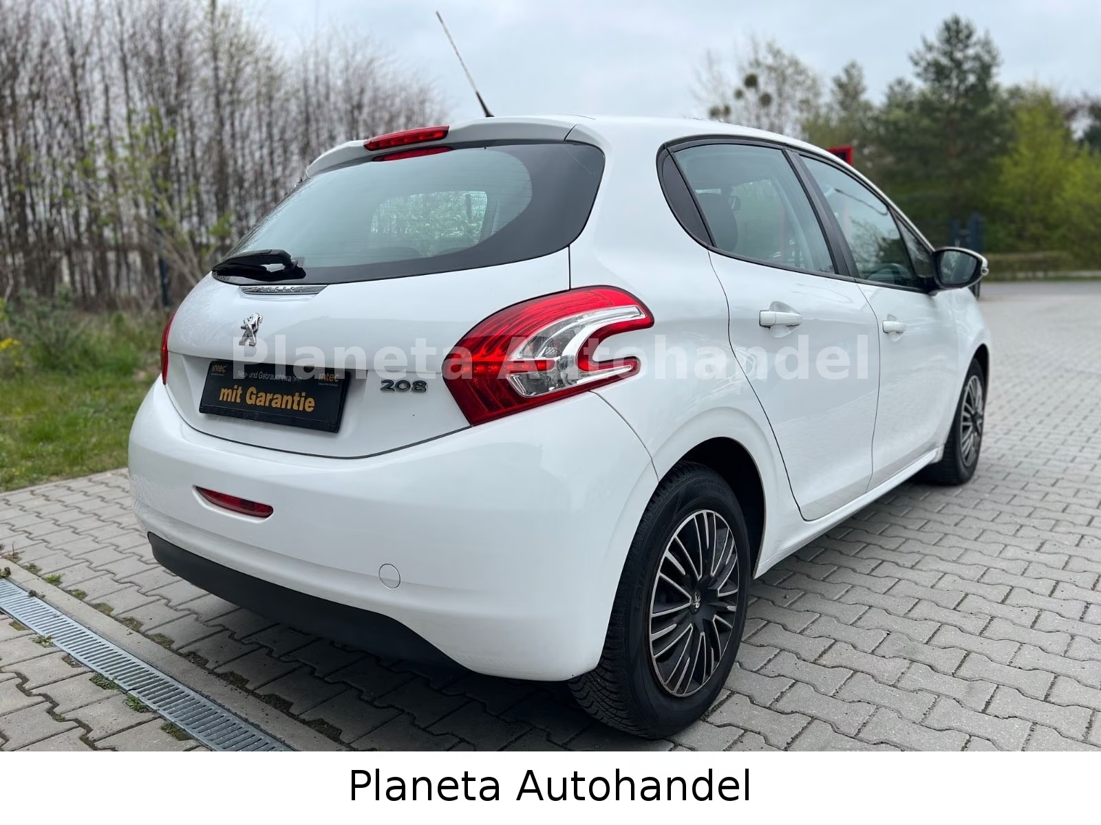 Peugeot 208 Active Ansicht 6