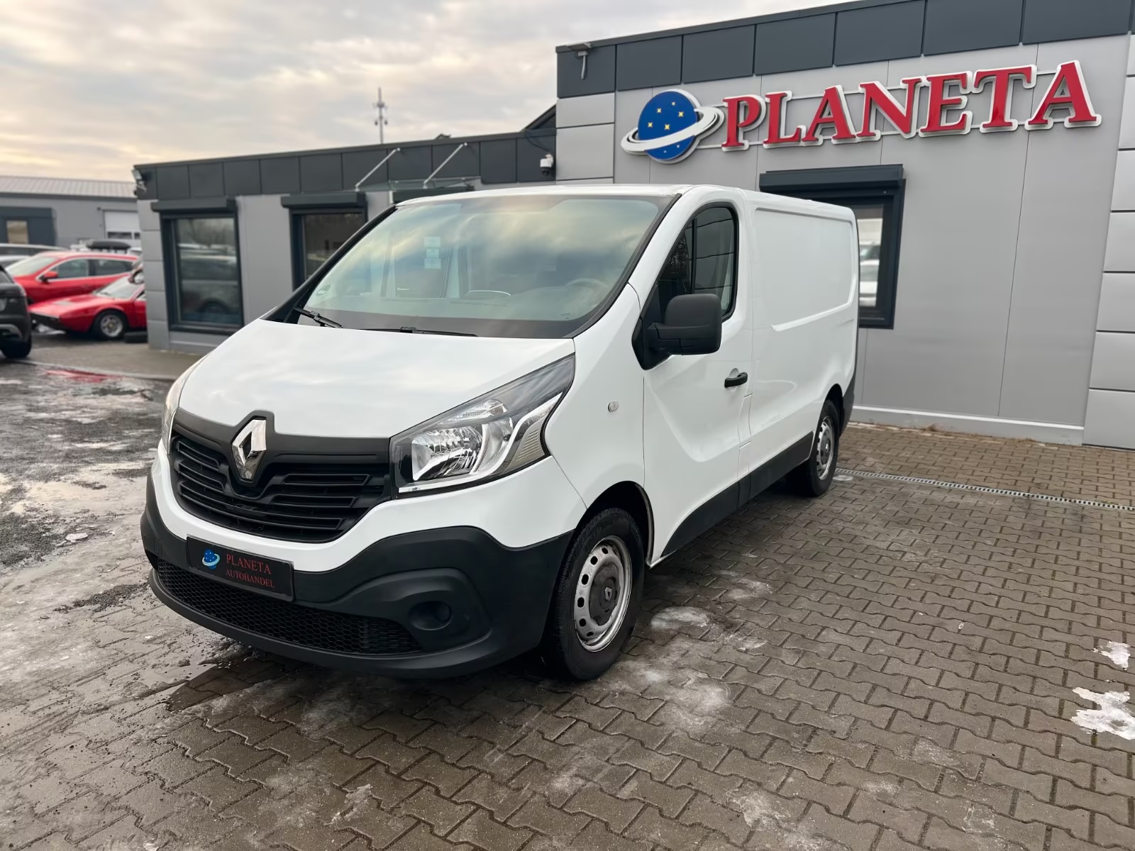 Renault Trafic Kasten L1H1 Ansicht 2