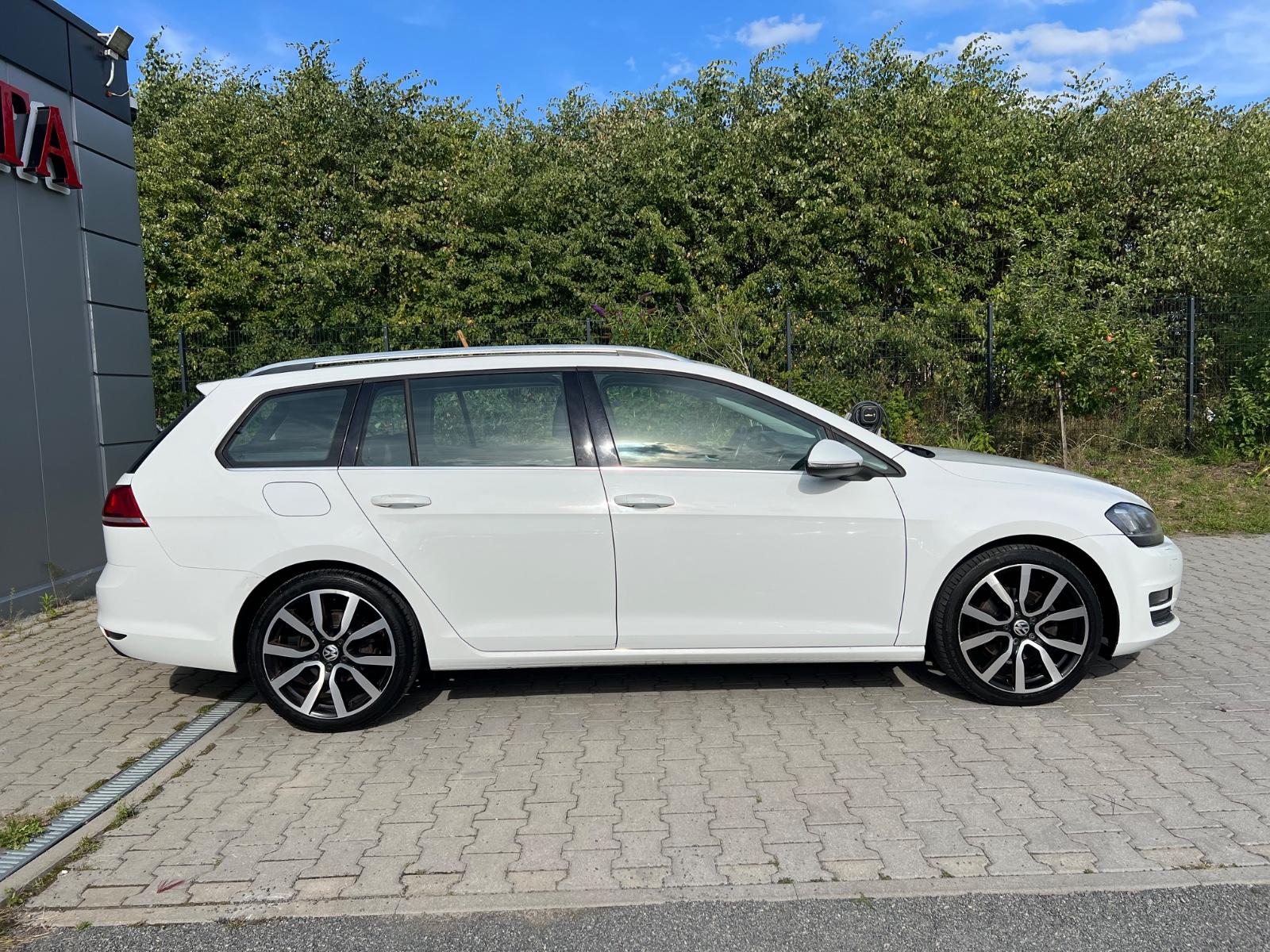 Volkswagen Golf VII Variant Highline Ansicht 4