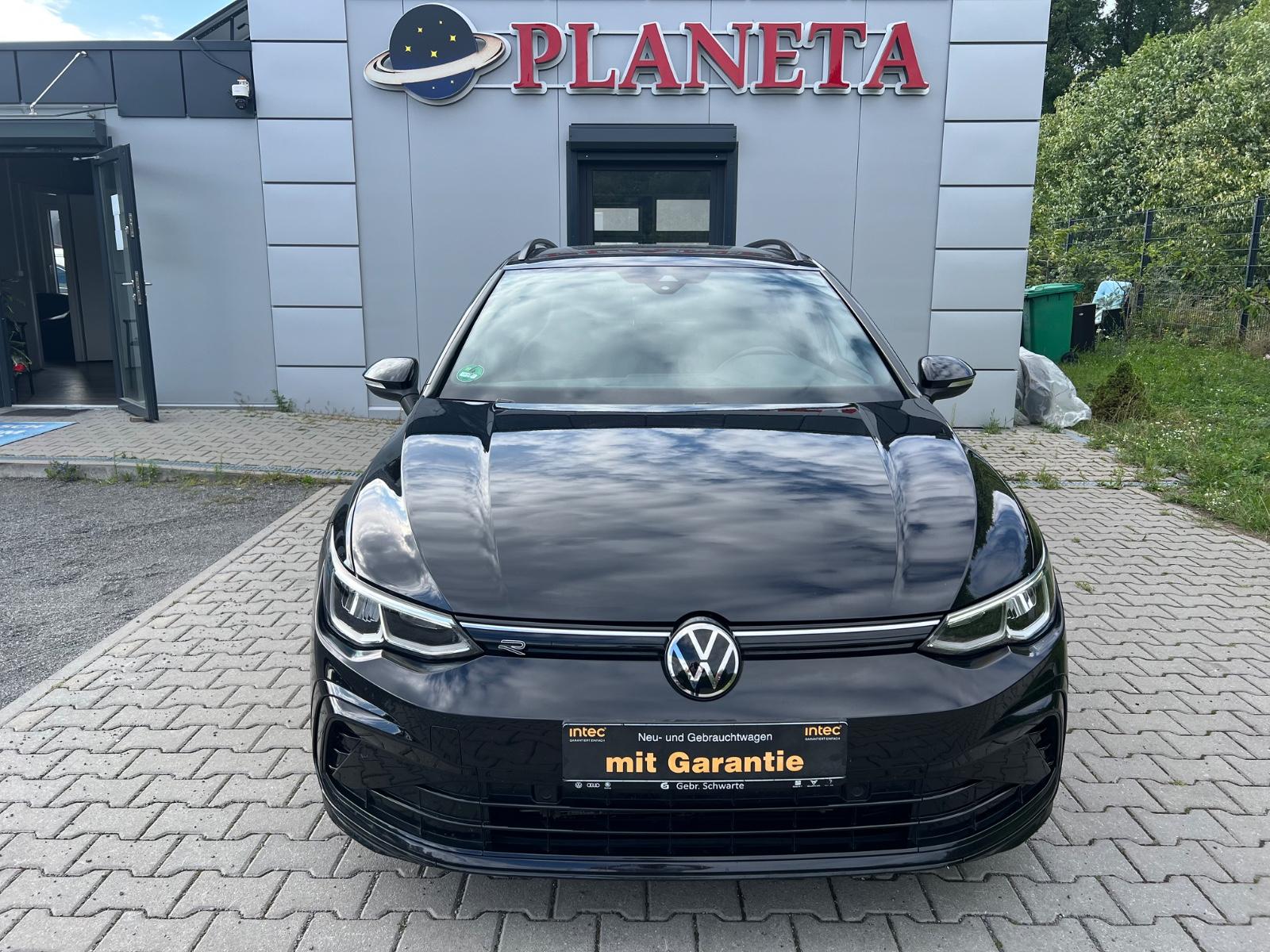 Volkswagen Golf VIII Variant R-Line Ansicht 3