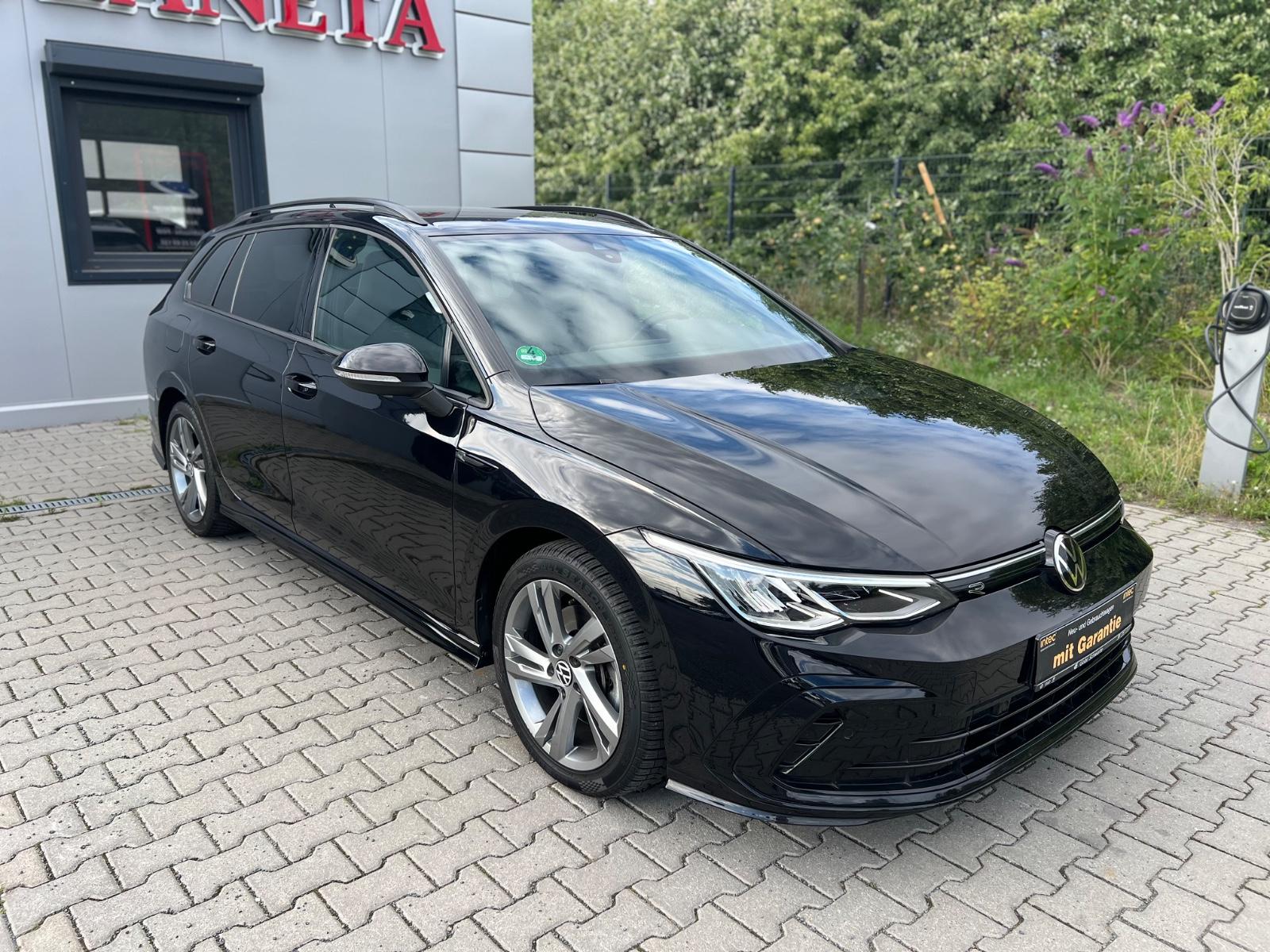 Volkswagen Golf VIII Variant R-Line Ansicht 4