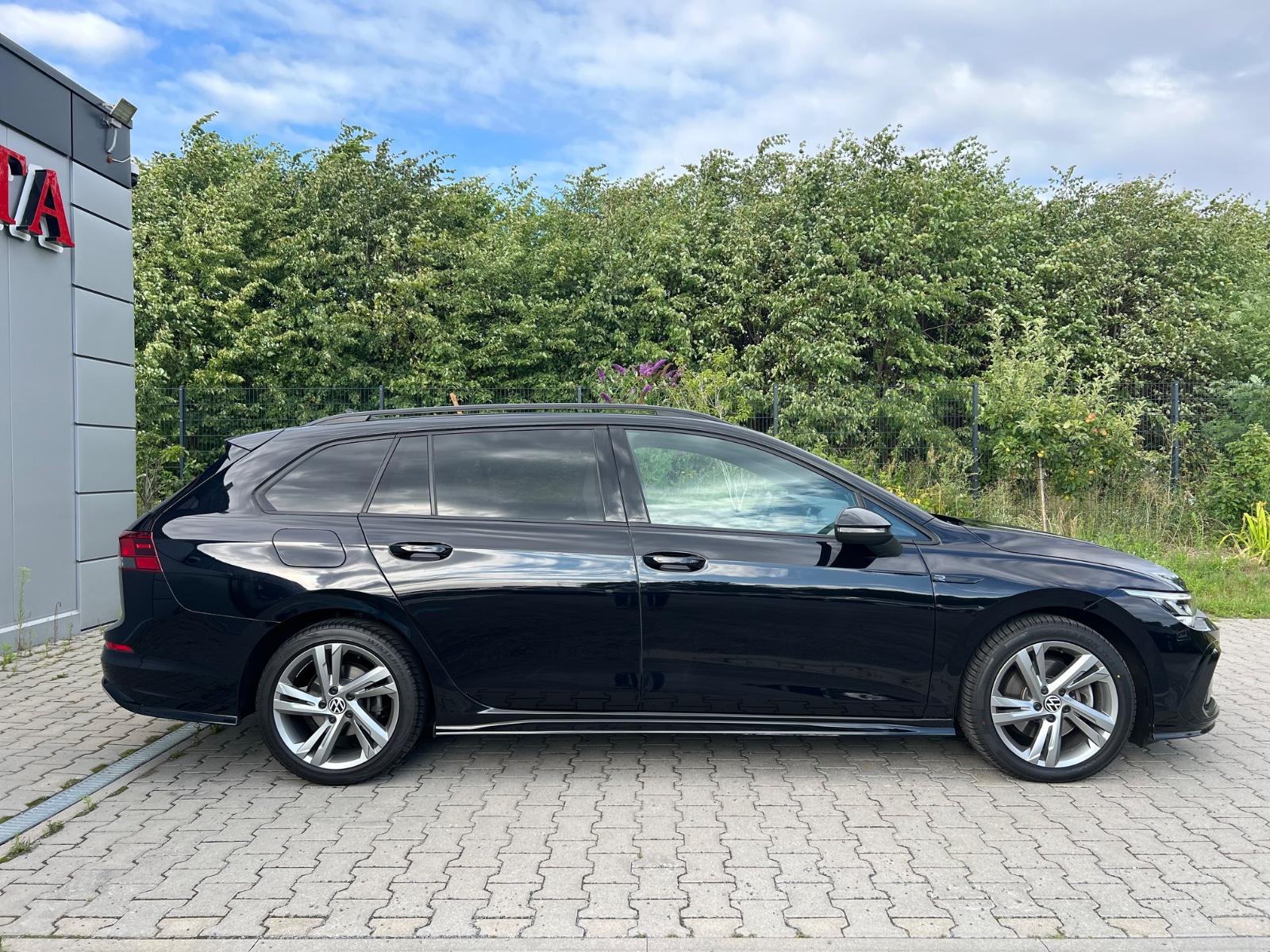 Volkswagen Golf VIII Variant R-Line Ansicht 5